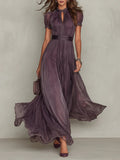 Flavia | Vestido Largo Morado con Escote de Ojo de Cerradura y Ribete de Encaje en Chifón